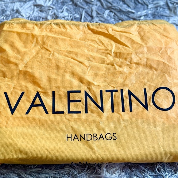 Valentino White Leather Chevron Quilted Shoulder Bag - Picture 4 of 4